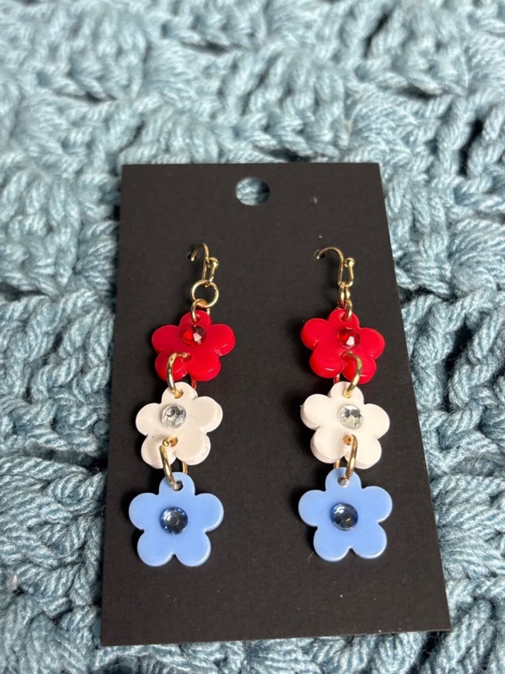Red White Blue Plastic Flower Rhinestone Dangle Earrings Goldtone Hooks 2 inches